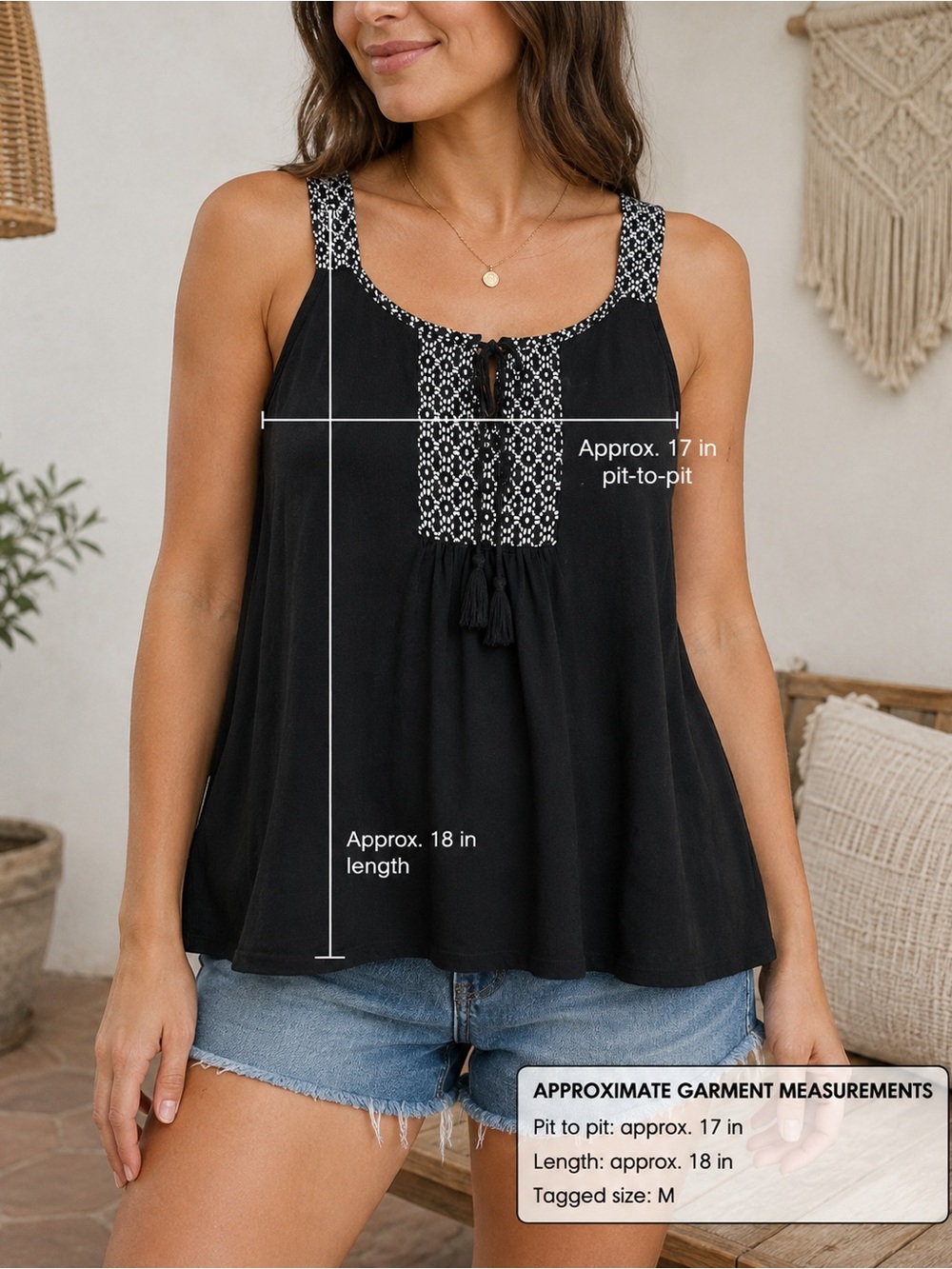 Simply Vera Vera Wang Black and White Patterned Trim Tank Top